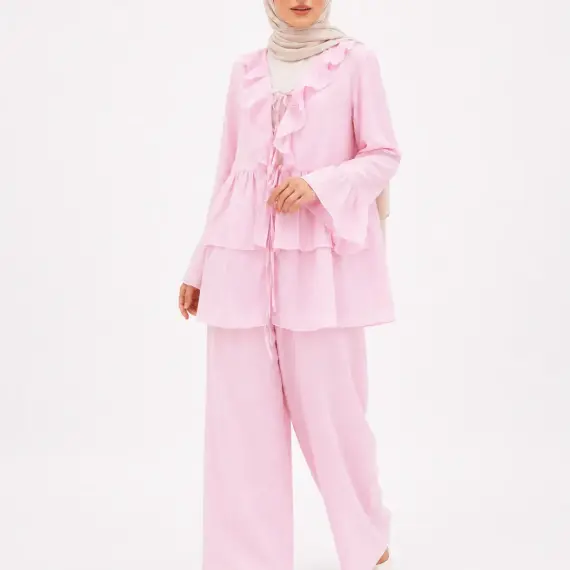 Soft Ruffle Layered Set